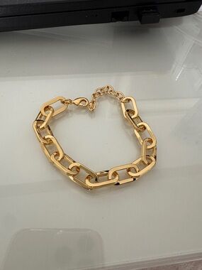 Gold Chain-Link Bracelet - Women Jewelry